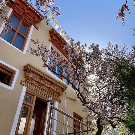 Gaywoo Guest House 레 외부 사진