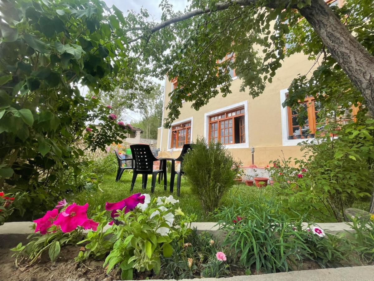 Gaywoo Guest House 레 외부 사진